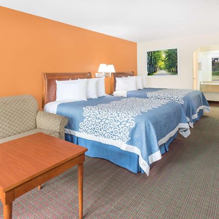 Days Inn by Wyndham Orangeburg South Exterior foto